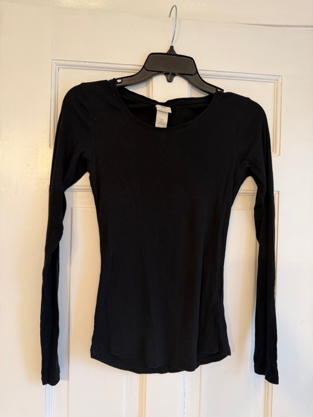 H&M Black Long Sleeve Crewneck Top